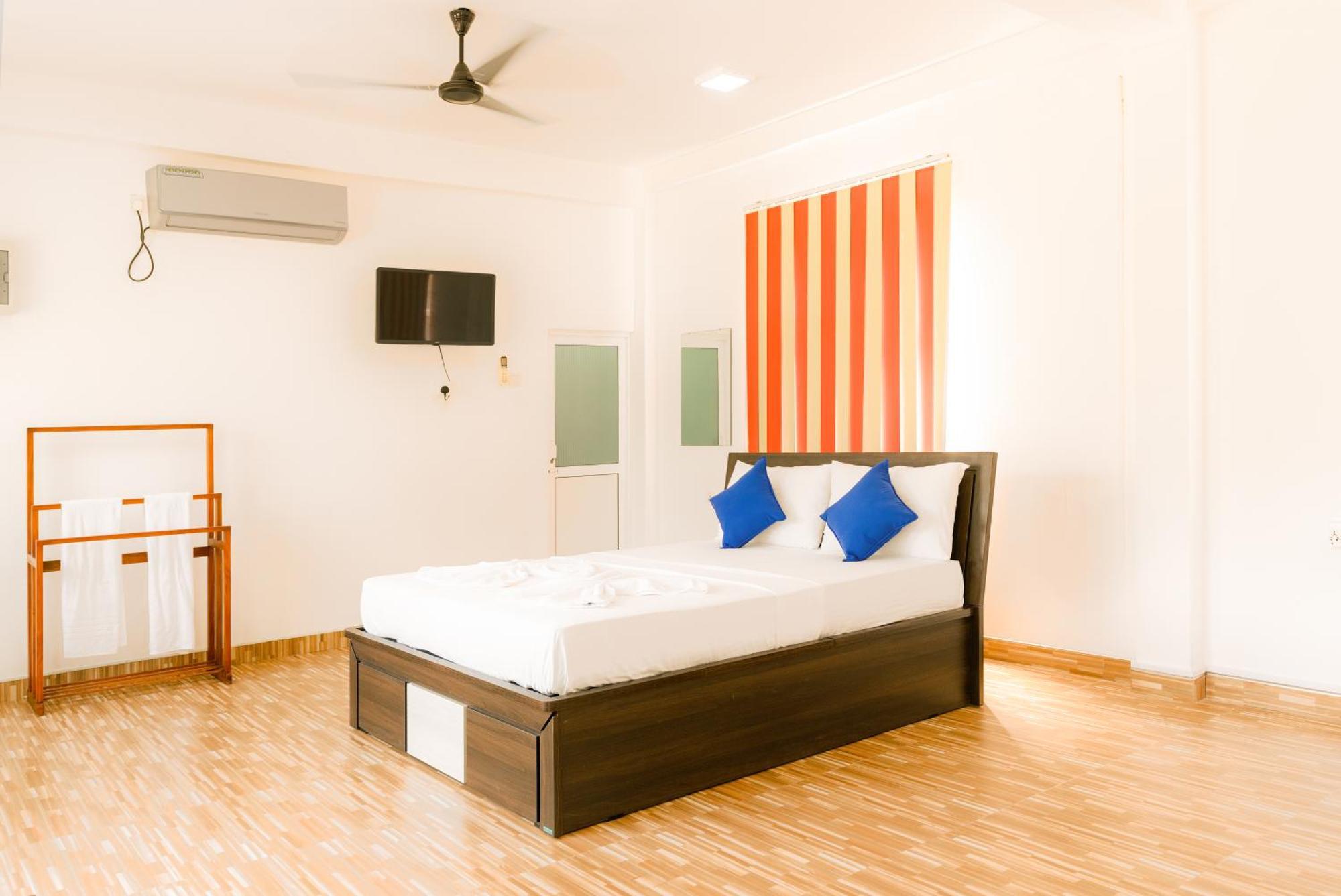 Lagoon Step Airport Transit Hotel Katunayaka Bagian luar foto
